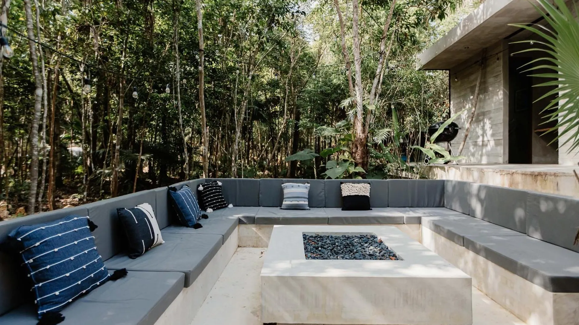 Villa Sota Conceptual Human Space Puerto Morelos Chalet